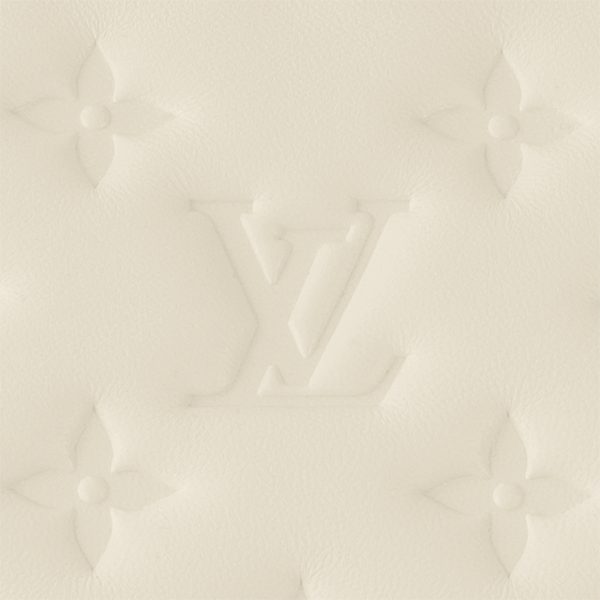 Louis Vuitton M21262 Coussin PM Cream