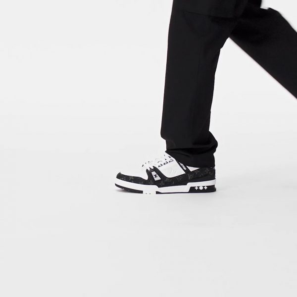 Louis Vuitton Trainer Sneaker Monogram Denim White Black 1A9JGF