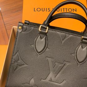 Louis Vuitton M45653 Onthego PM Material Monogram Empreinte Leather photo review